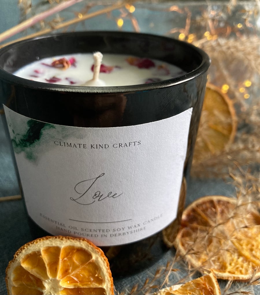 Love scented soy candle, warm amber fragrance, with dried rose petals