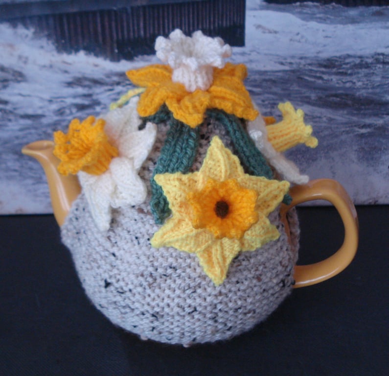 Knitted 4-6 Cup Tea Cosy With A Bunch Crochet Spring Daffodils On Top (R900)