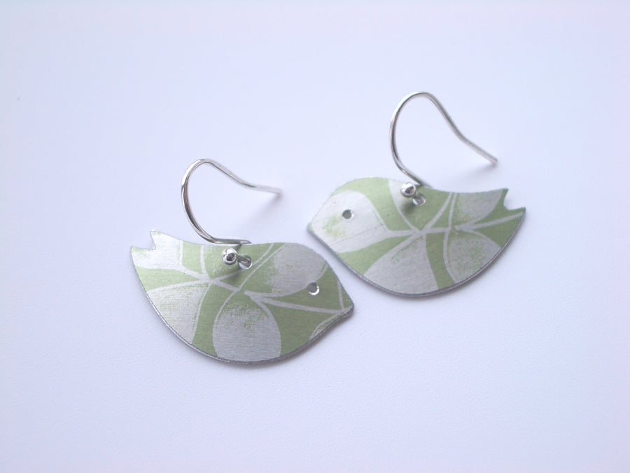 Bird earrings in green with leaf print