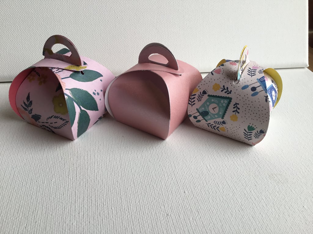 gift bags. Pack of 3 small gift bags. Gift boxes. Jewellery gift bag. Ref 026