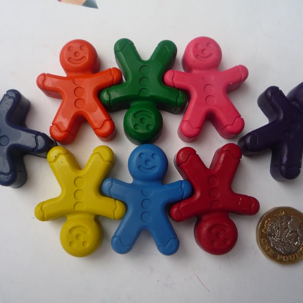 gingerbread men shaped novelty wax crayons x 8 crayons