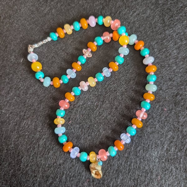 Gold Shell Necklace 