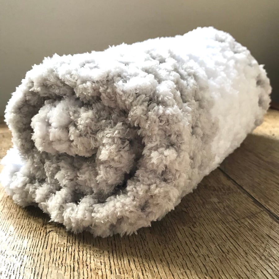 Snowy Day super fluffy baby car blanket