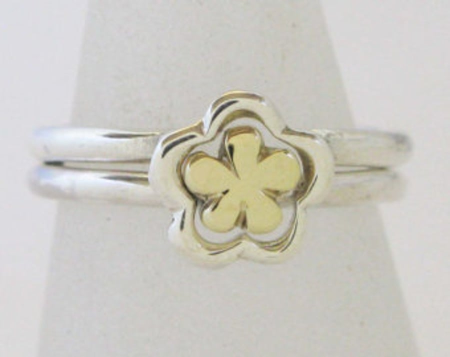 Silver & 9ct gold 2 interlocking Flower Rings