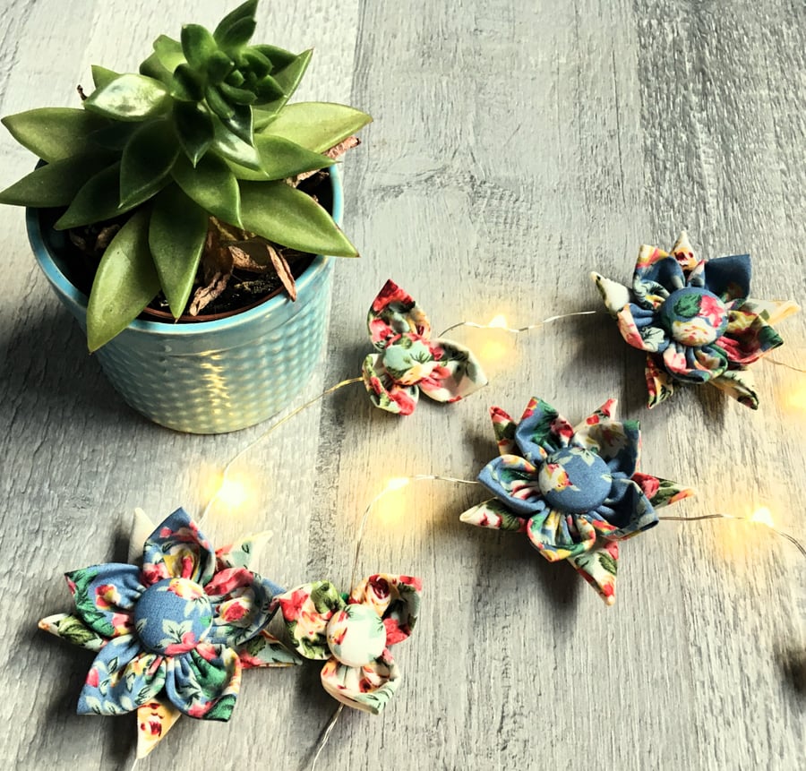 Flower Fairy Lights - Traditional Floral Blue and Cream