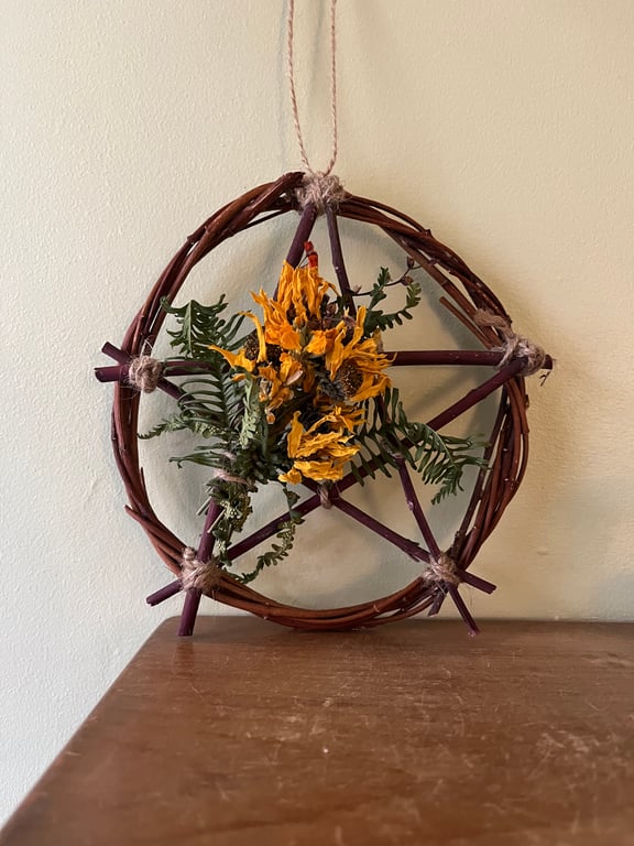 Dried Flower and Foliage Pentagram Decoration. 16cm Diameter.