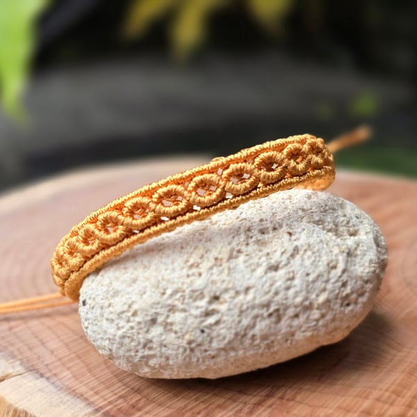 Adjustable Macrame bracelet - Yellow Gold Bracelet 