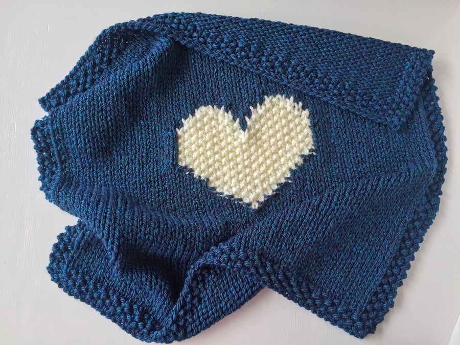 Heart Blanket KNITTING PATTERN Moss Stitch Heart Blanket using Super Chunky yarn