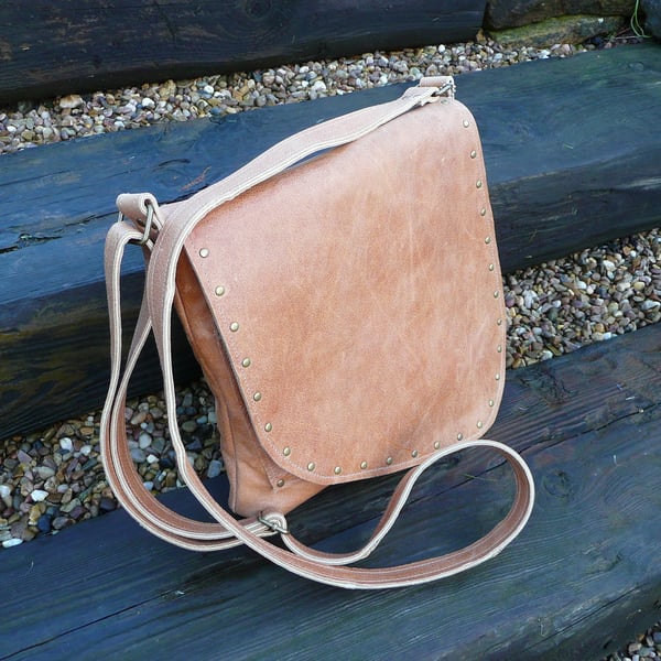 Leather crossbody bag, messenger bag, tan leather shoulder bag, saddle bag