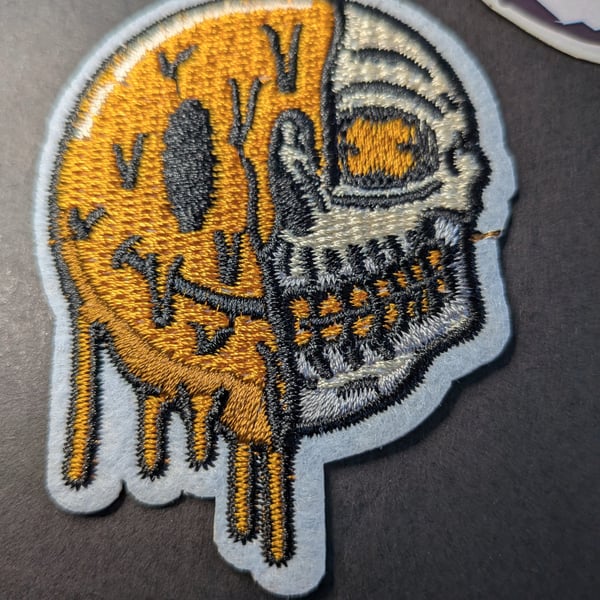 Smiley Face Skull Half-Melted Embroidered Iron-On Patch - 5.2x7cm