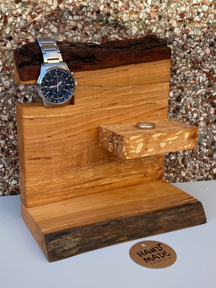 Stand keep safe gadget tidy