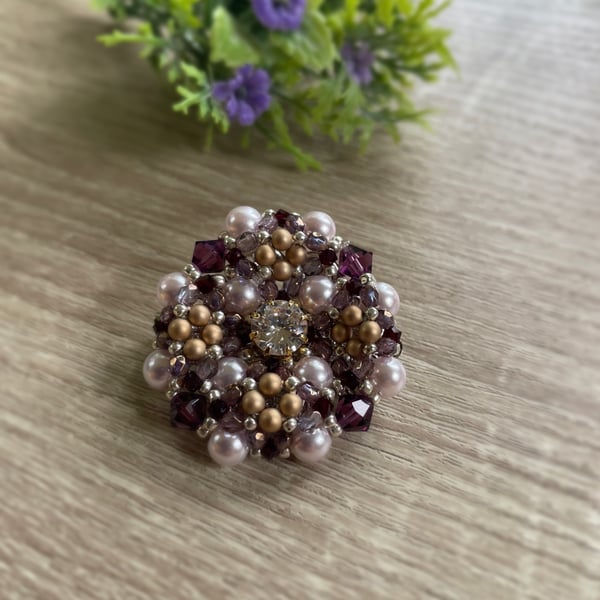 Gorgeous beaded brooch 