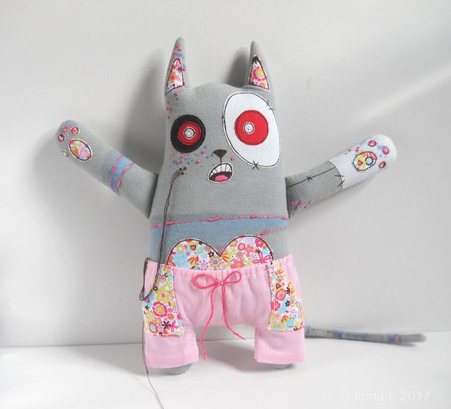 large freemotion and hand embroidered zombie kitty cat 