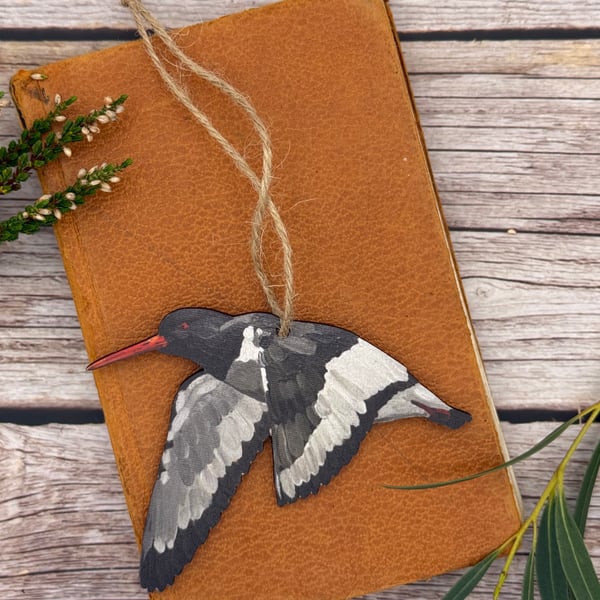 Perfectly Imperfect Oystercatcher Decoration
