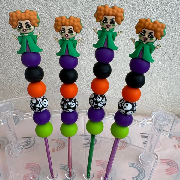 Halloween beaded crochet hook  