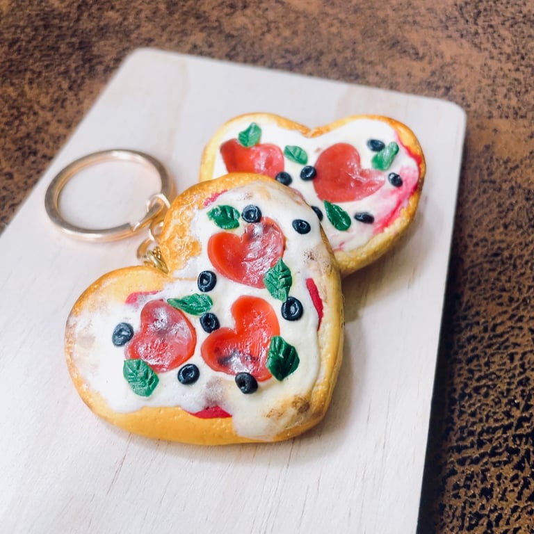 Heart Pizza Keyring