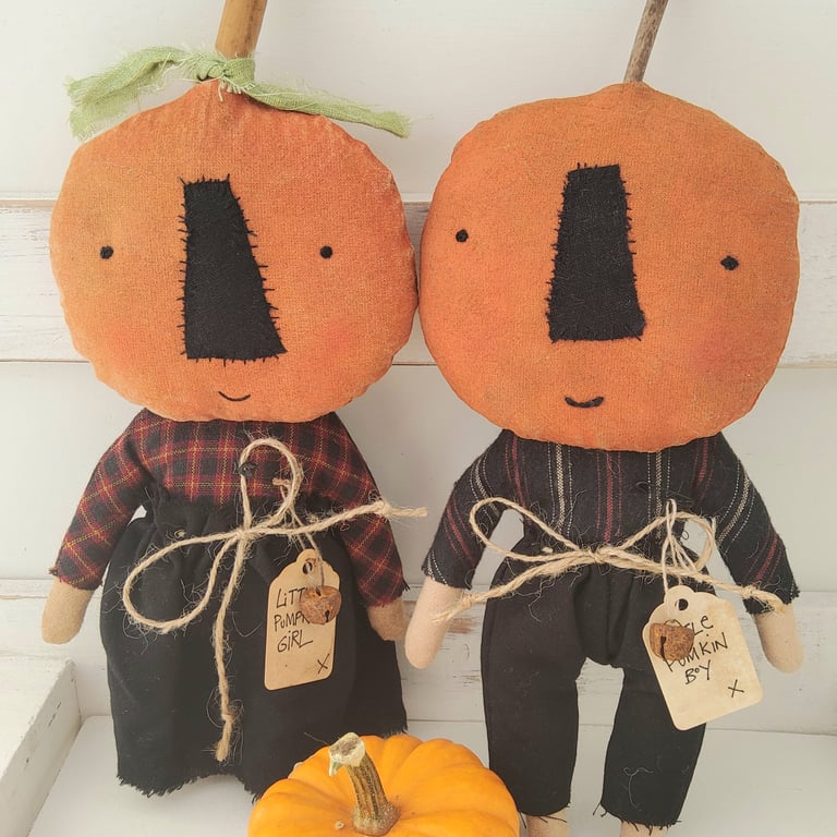 Primitive pumpkin girl doll 2