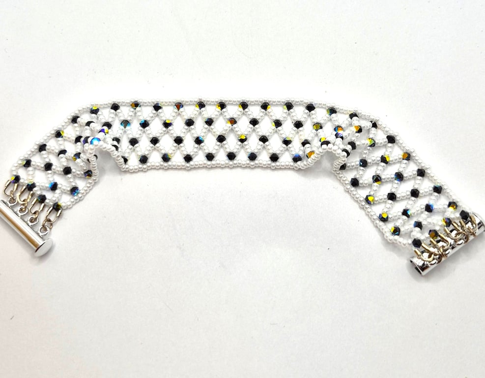 Netted bracelet made with seed beads and Swarovski crystals