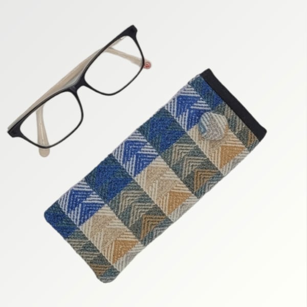 Handwoven Glassworks glasses case