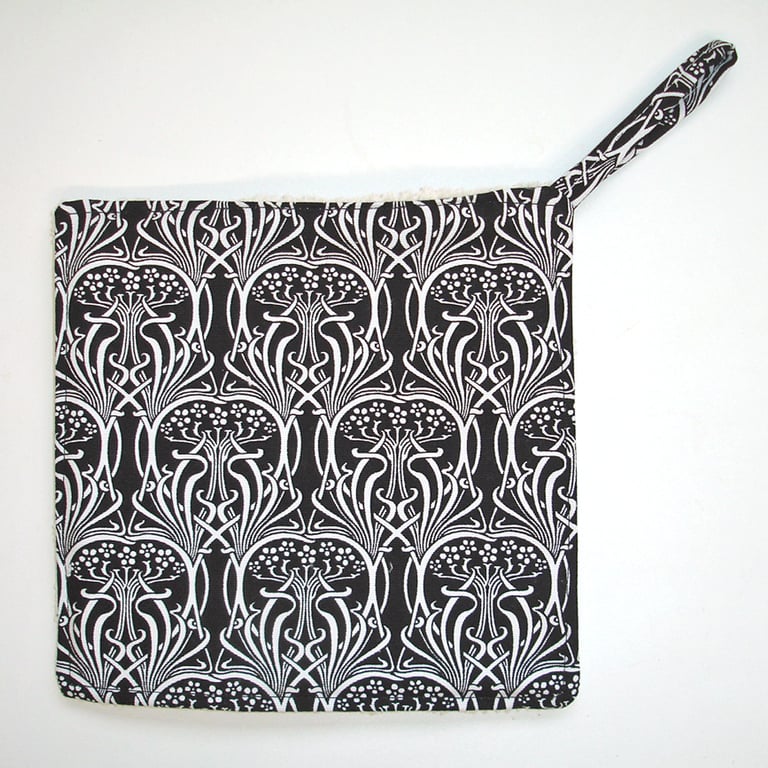 Black Pot Holder Potholder Kitchen Grab Mat Pad Art Nouveau Floral Ianthe