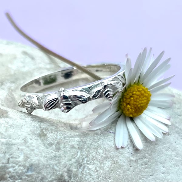 Fine silver ring with trio of bees