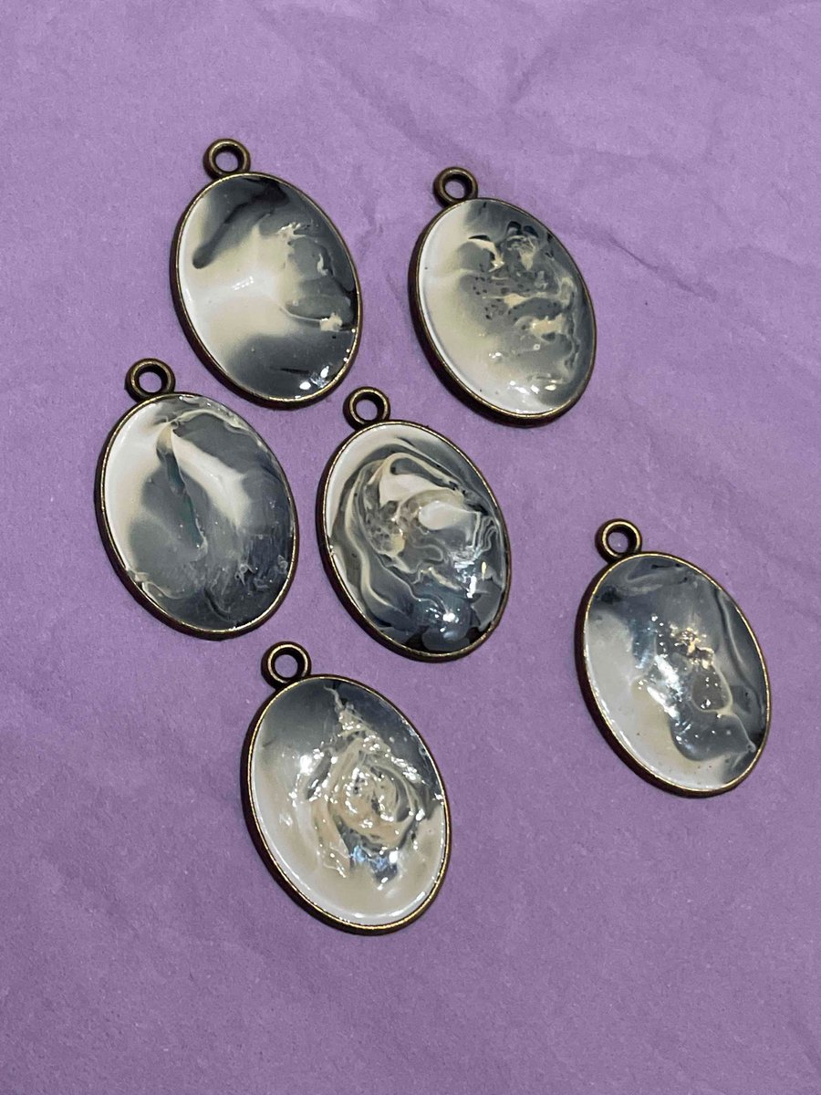 Victorian style pendant 