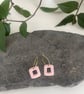 Small hoop earrings with detail - Image 2