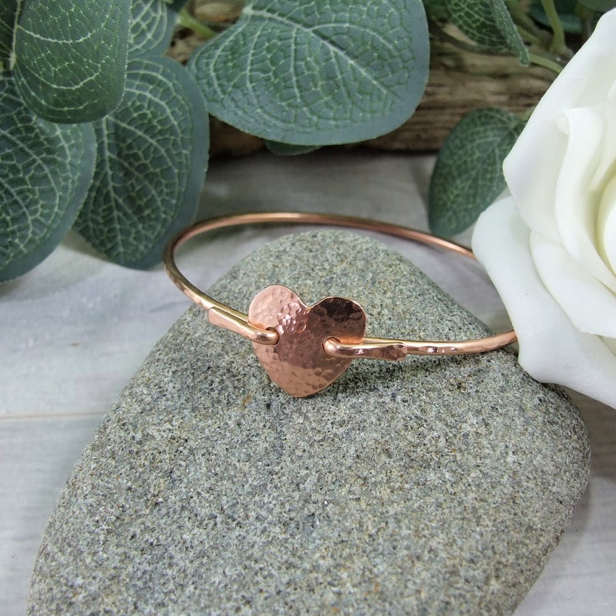 Copper Bangle. Bracelet with Centre Heart. Size Medium
