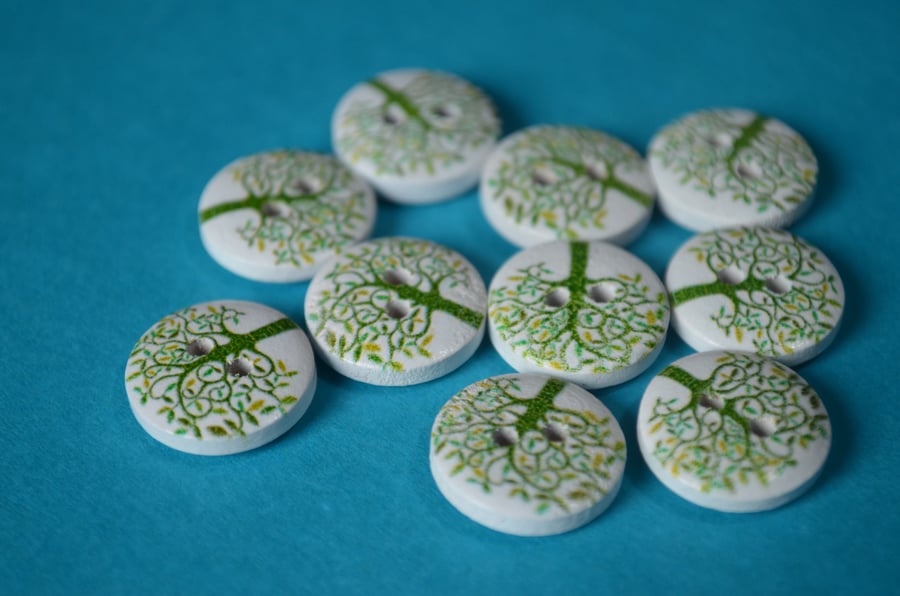 15mm Wooden Heart Tree Buttons Green & Yellow 10pk Leaves (ST19)