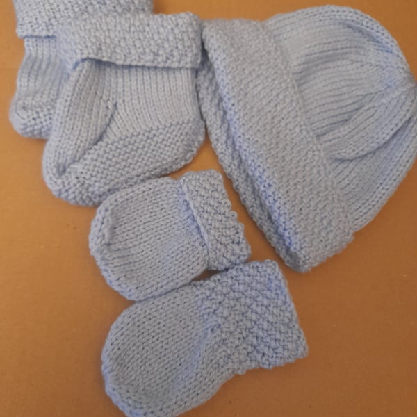 3-6 month Baby Blue Hand Knit Hat, Mittens, Bootees