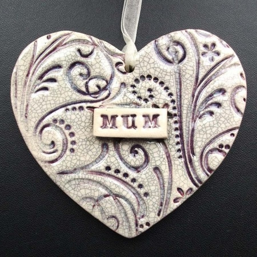 Mum ceramic heart decoration