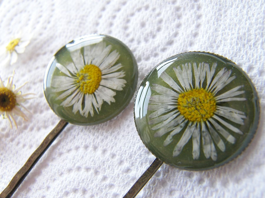 Pressed Daisy Hair Pins Bobby Pin Set of 2 - DAISY