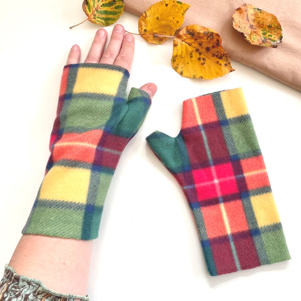 Green and yellow tartan fingerless gloves Cosy simple winter mittens for women 