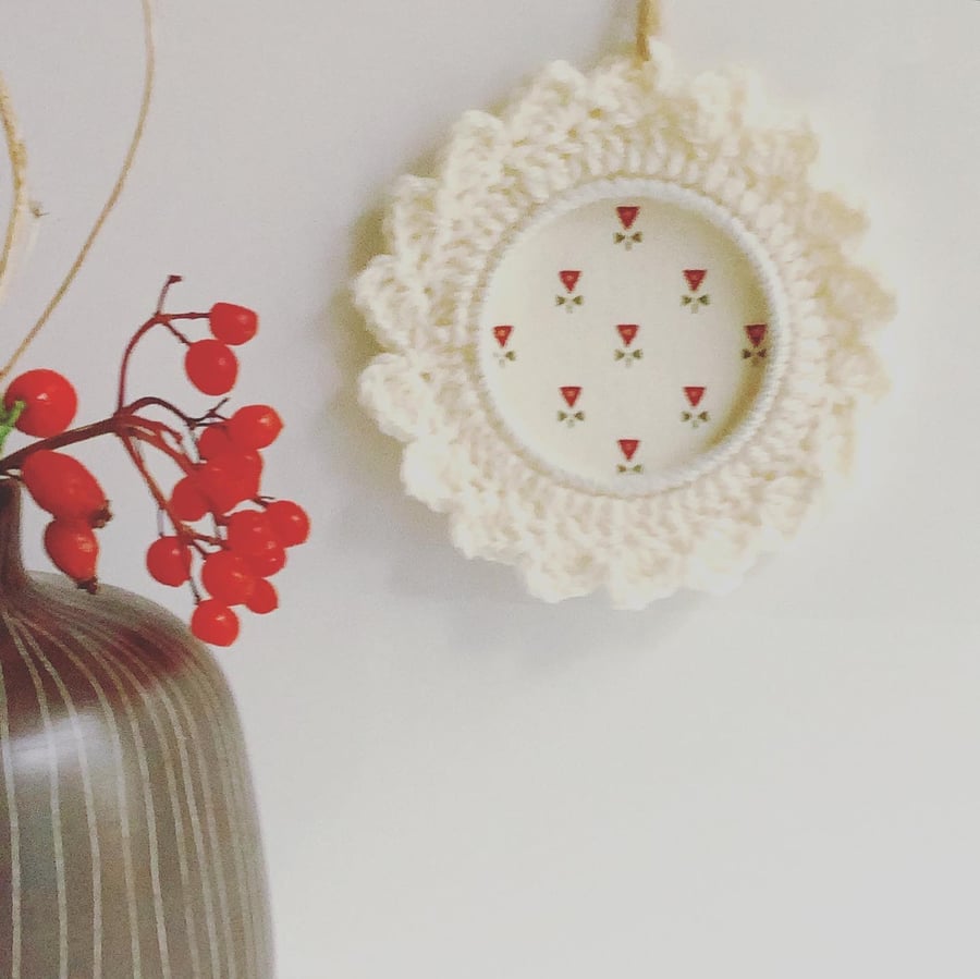 Cream wreath, crochet hoop, wall hanging