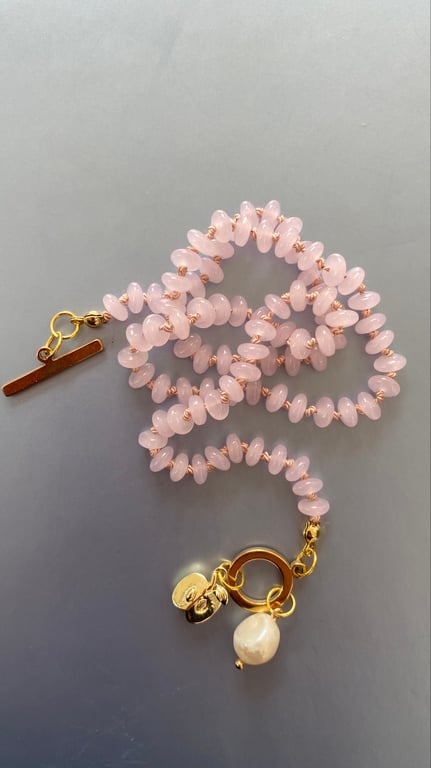 Rose glass rondelle beaded necklace 