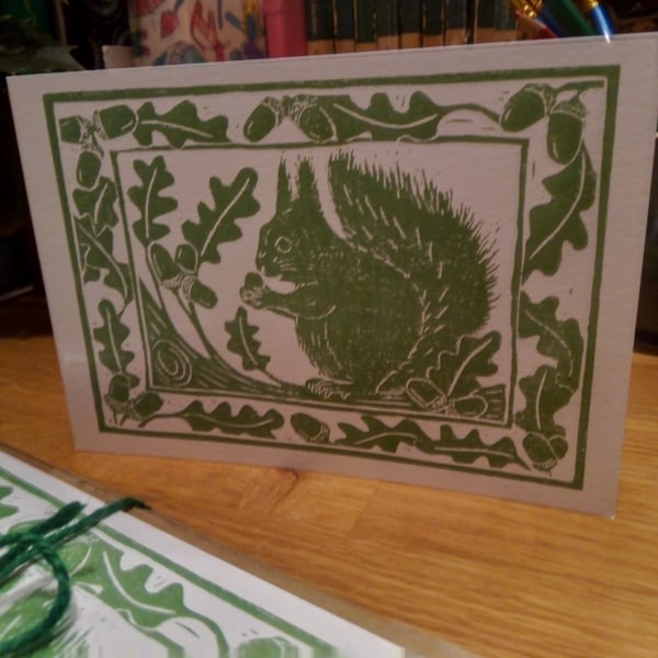 Pack of five delightful squirrel greetings card based on an original linoprint