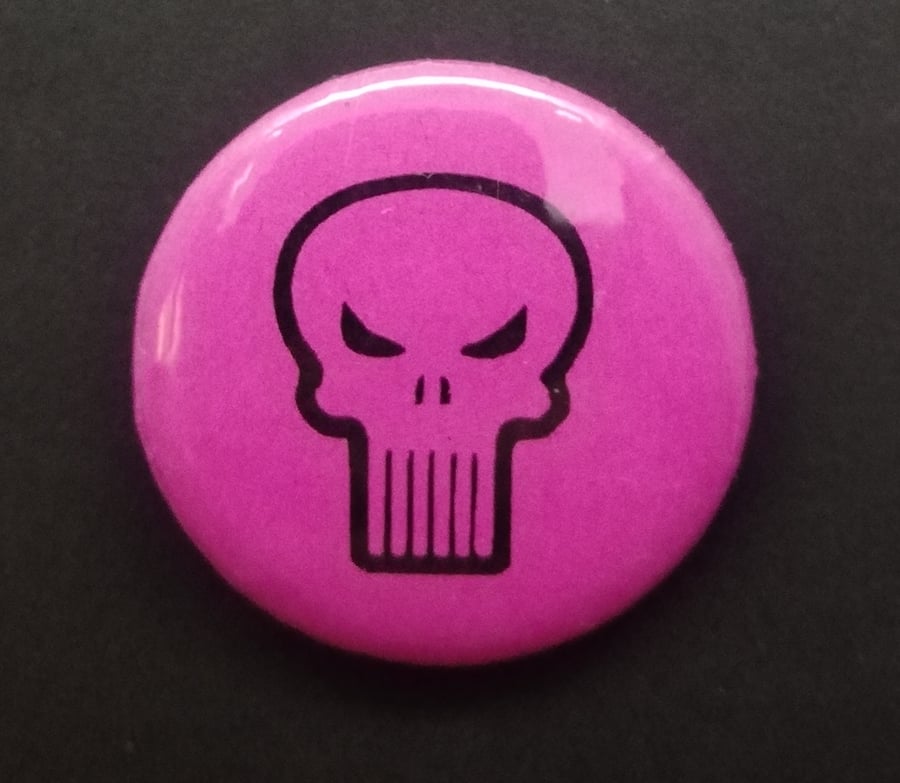 Skull - Pink 25mm Magnet - Free Postage!