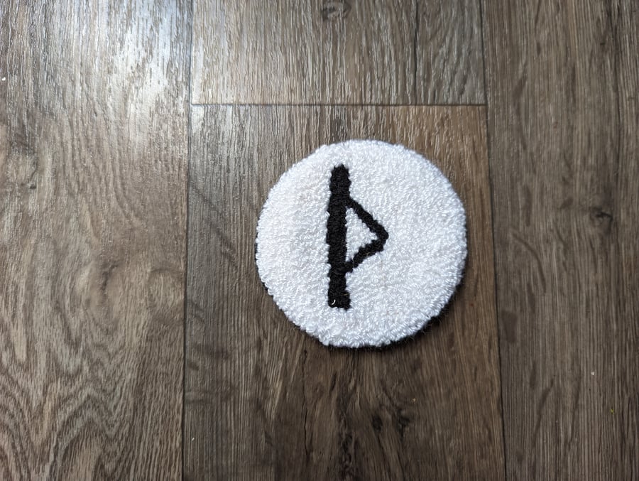 Thurisaz 'Giant' Rune Mug Rug Decor