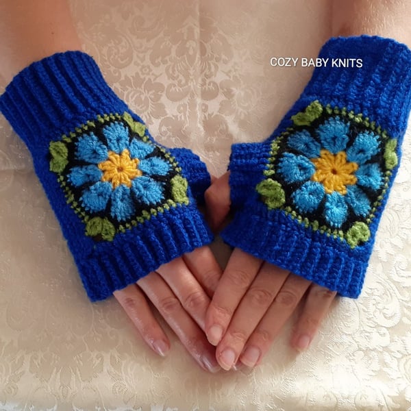 LADIES FINGERLESS GLOVES