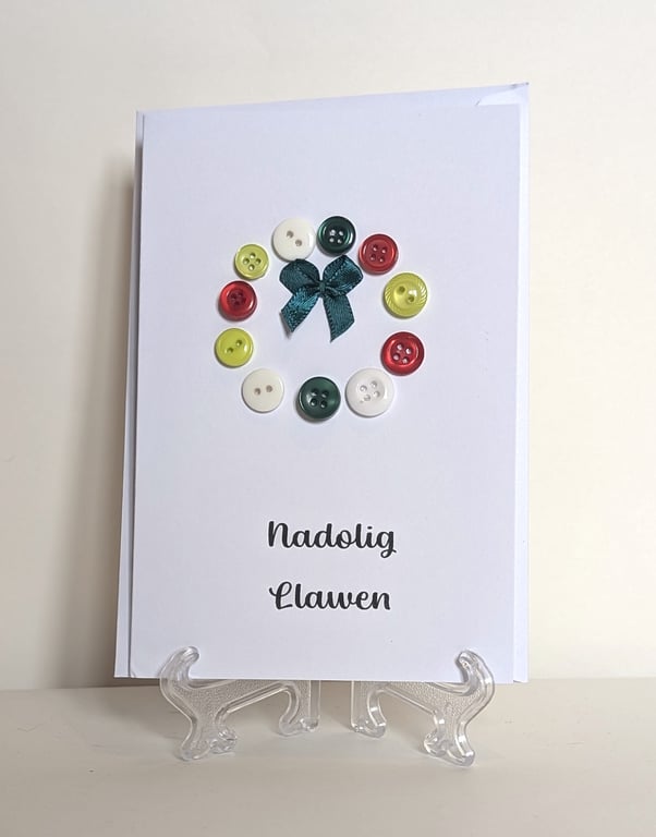 Nadolig Llawen (Merry Christmas) card with a button Christmas wreath