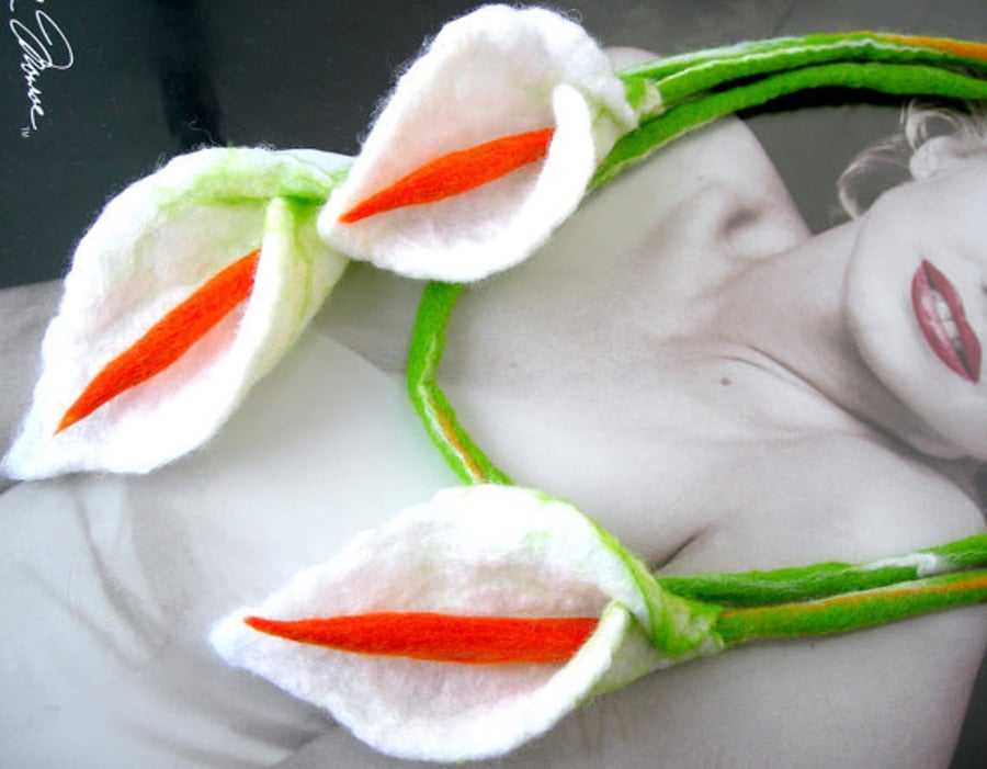 SALE.......  Hand Felted, Wool Jewelry felted NECKLACE FELTED -100% WOOL MERINo