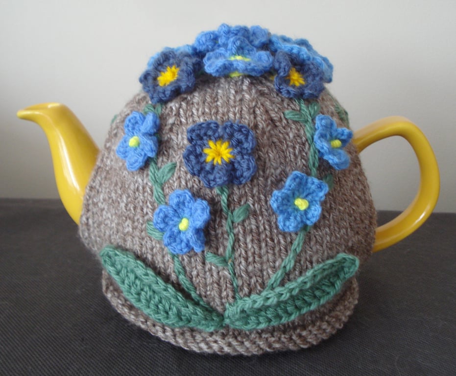 Tea Cosy With Crochet Forget Me Nots Size 4-6 Cup (J126)