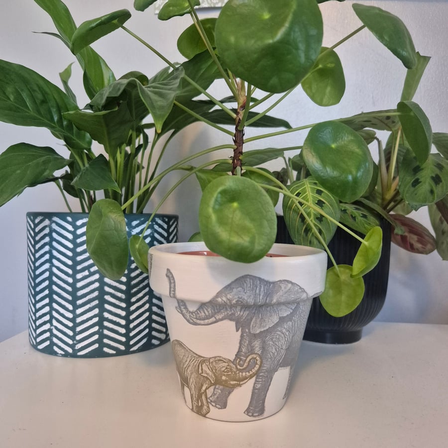 Pretty Elephant Plant Pot, Planter, Gift Idea, Mothers Day Gift