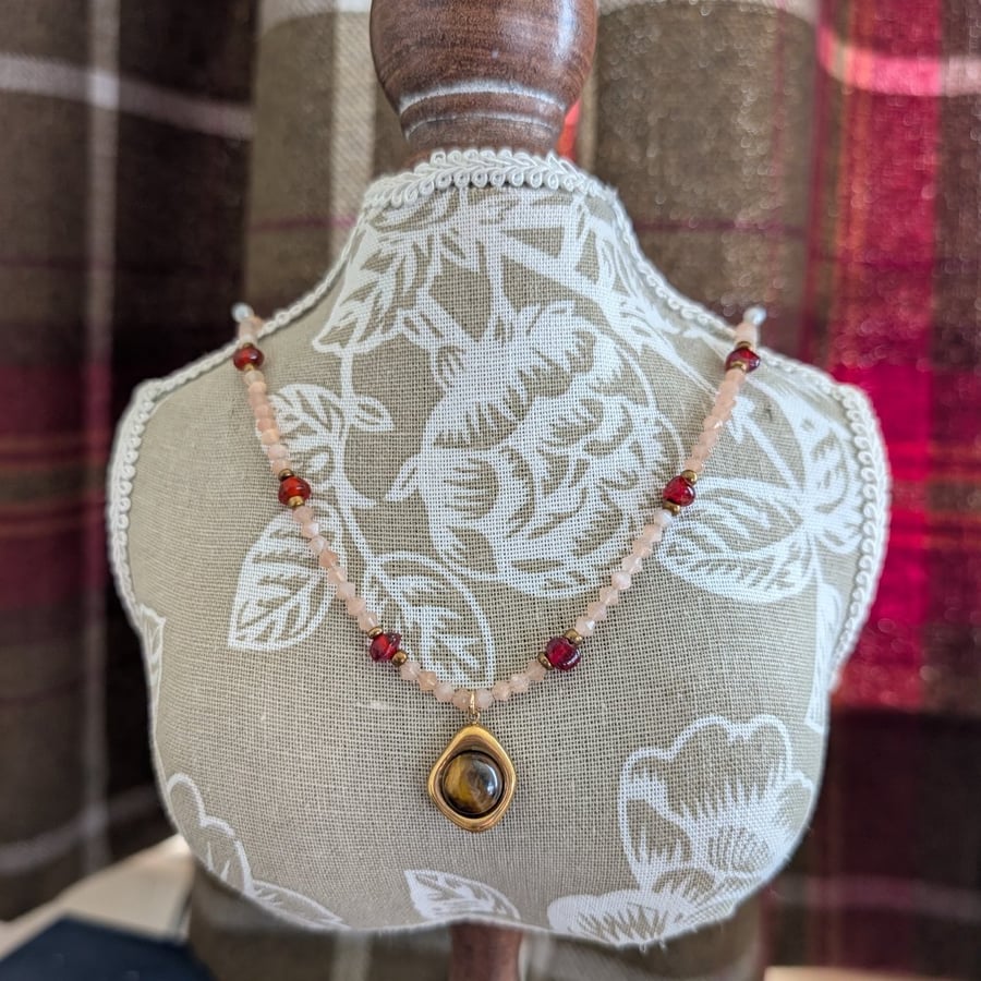 The Elizabeth Necklace