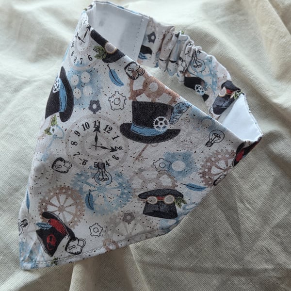 Elasticated slip-on Dog Bandana - Size M