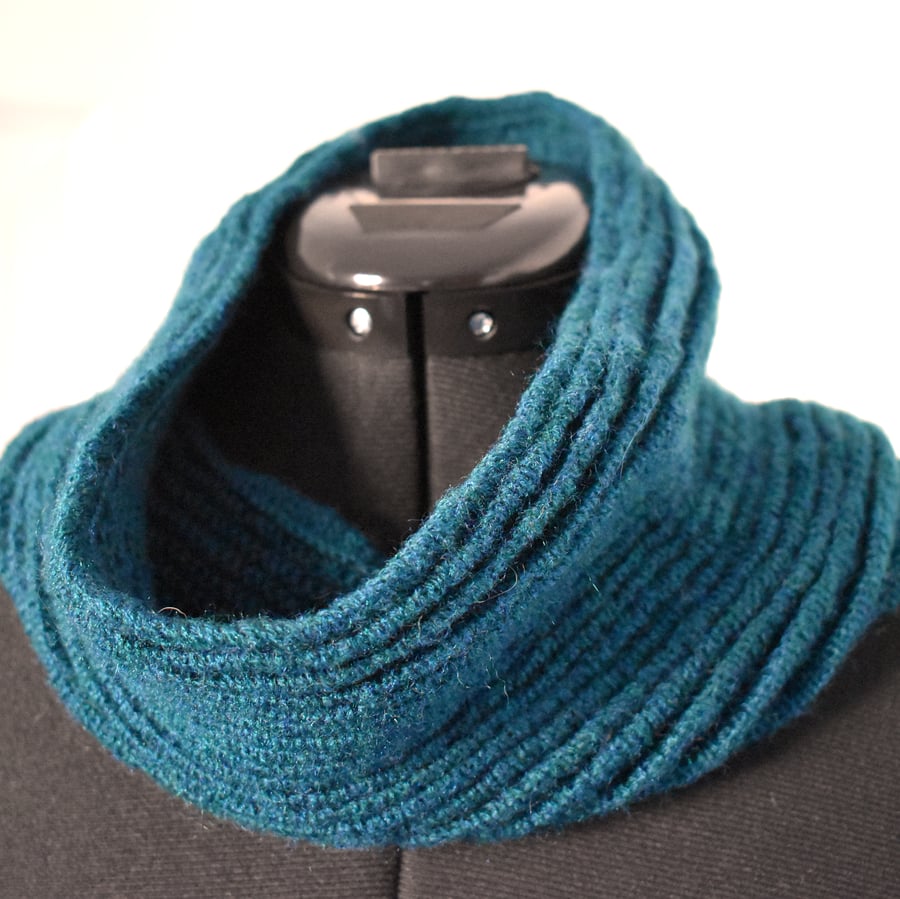 Hand Knitted Teal Infinity Cowl Neck Warmer – Ripple Design – Cosy Winter Scarf