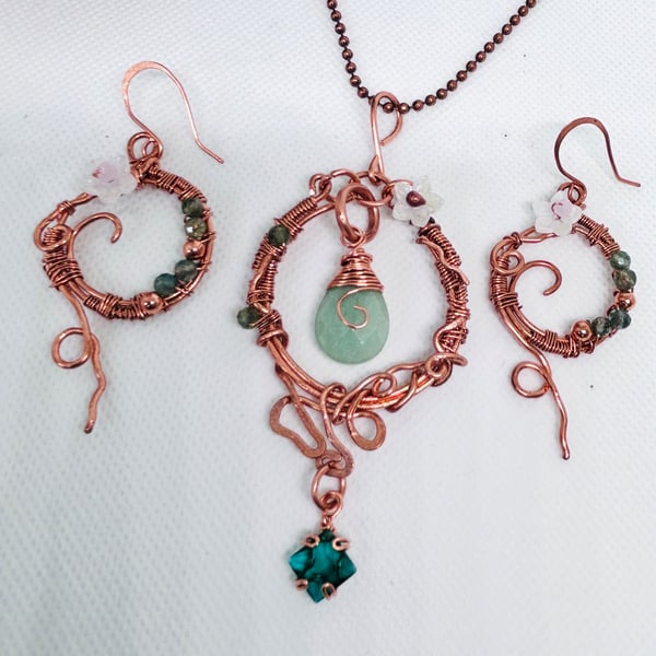 Solid Copper Statement Necklace and Earrings Set - Peridot & Amazonite Crystals