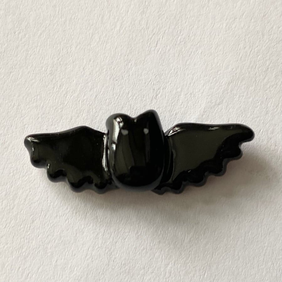 Teeny weeny pottery bat 