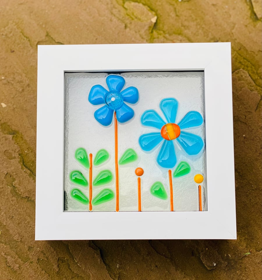 Small glass  flowers picture 