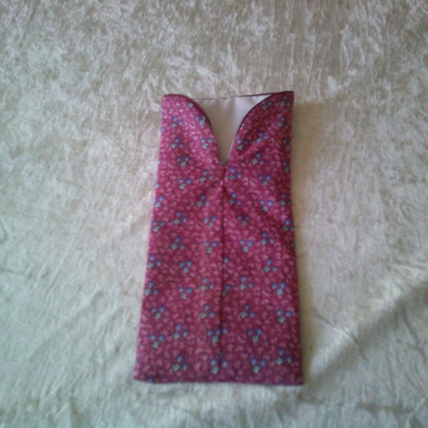 Tiny Blue Flowers on a Burgundy Background Glasses Case